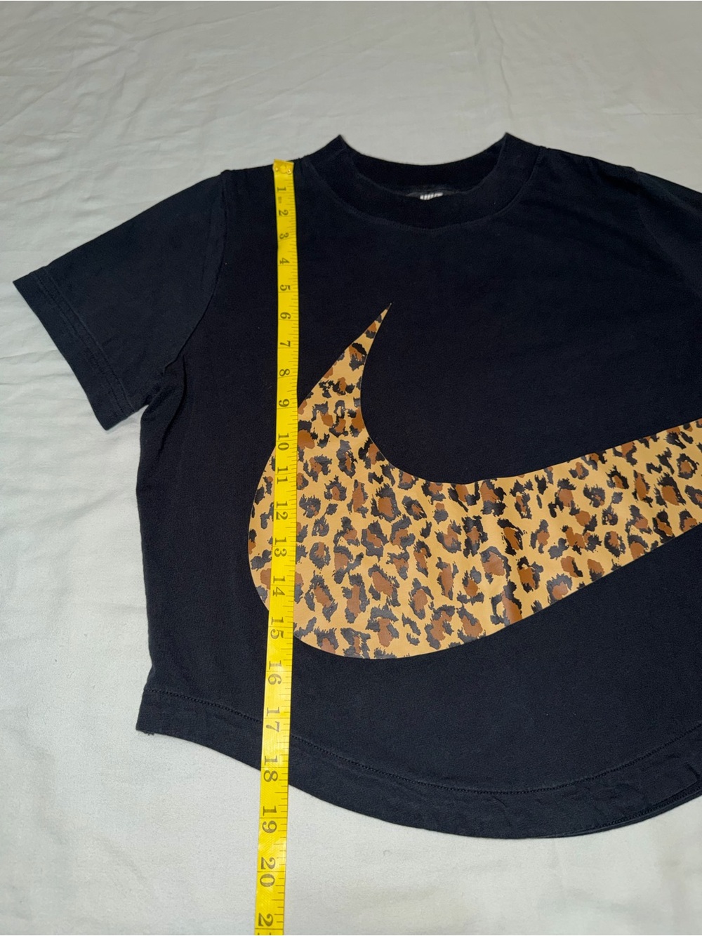 Nike NSW Animal Print Swoosh Cropped Top Black Leopard Logo Size M - Picture 8 of 11